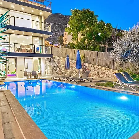 Kalkan 4 Bedroom Villa 9109